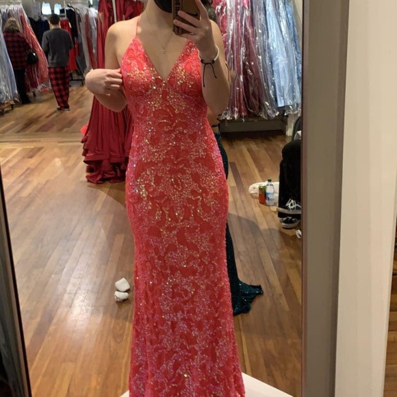 Prom dress! - Picture 2 of 4
